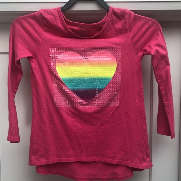 Girls M Sequined Rainbow Heart Long Sleeved Tee 1989 Place - Picture 1 of 5